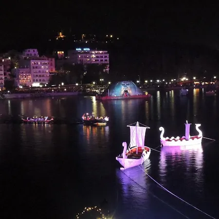 Seafront Apartmán *